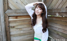 美女的桌面壁纸,美女壁纸的时尚演绎与个性展示